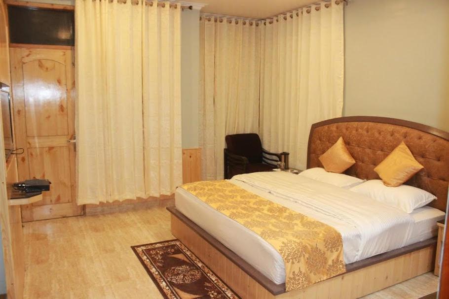 مايالي Hotel Bodh International المظهر الخارجي الصورة
